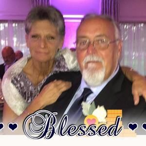 Meet your Posher, Deedee